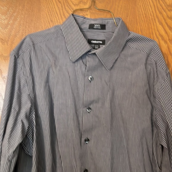 Mens Long Sleeve Dress Shirt, Size 16 1/2 , 32/33, Navy/grey pinstripe pattern - Picture 3 of 6